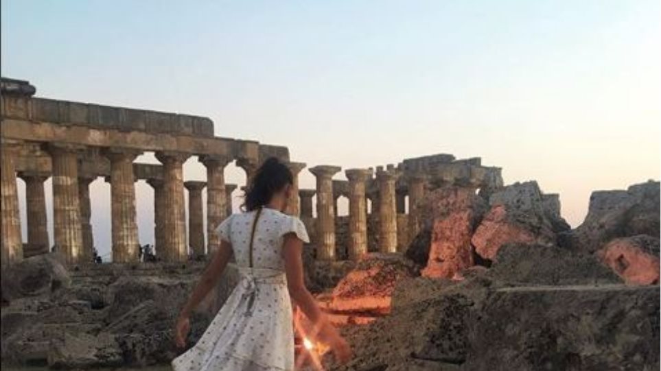 Κουίζ : Σε ποιον αρχαίο ελληνικό ναό βρέθηκε η Ιρίνα Σάικ;