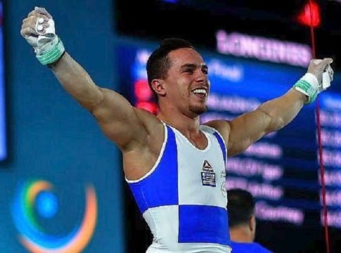 ΠΑΕ Ολυμπιακός : «Συγχαρητήρια στον αθλητή-μύθο Λευτέρη Πετρούνια»