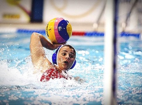 Η Νιαρχάκου ανανέωσε με τον Εθνικό