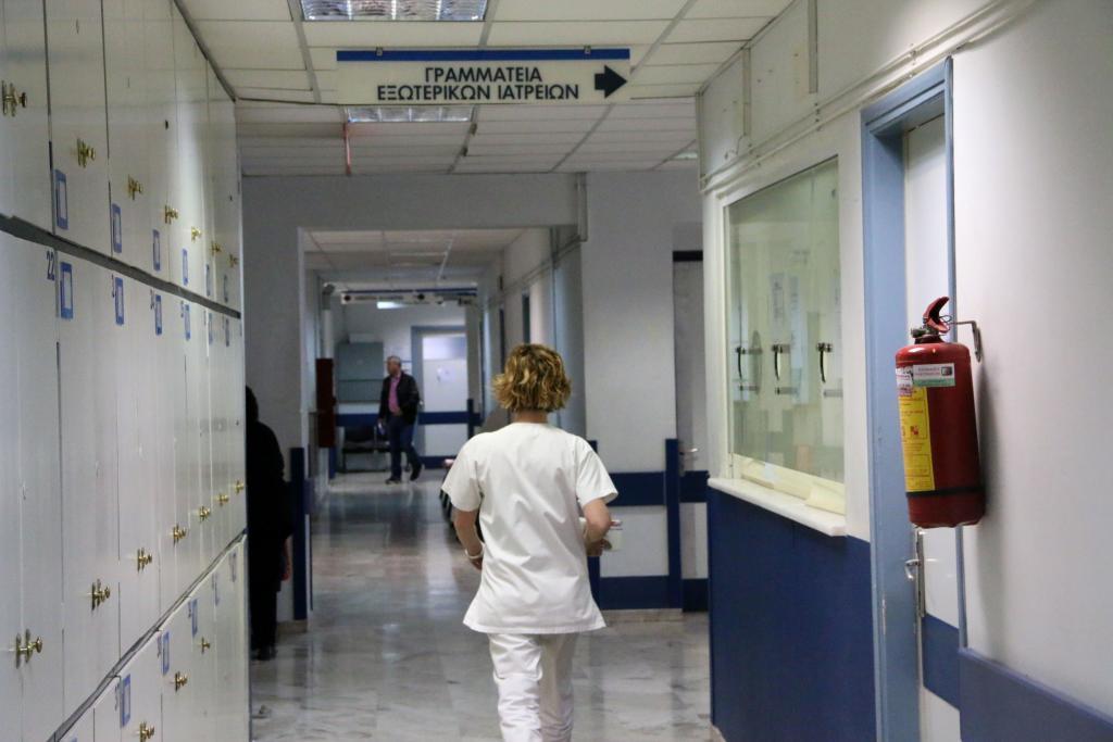 Ο Guardian «καίει» το υπ. Υγείας: Στο έλεος του Θεού οι τουρίστες στην Ελλάδα | to10.gr Ο Guardian «καίει» το υπ. Υγείας: Στο έλεος του Θεού οι τουρίστες στην Ελλάδα | to10.gr