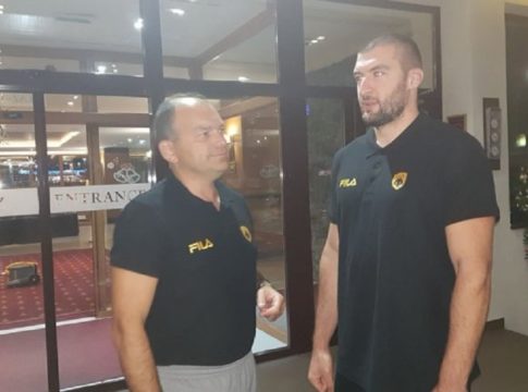 Γύρισε στην Αθήνα ο Καββαδάς