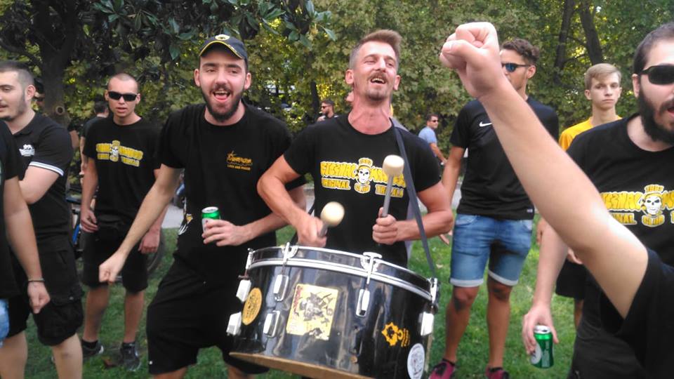 ΑΕΚ: Ο κόσμος πήγε την ομάδα συνοδεία στο γήπεδο των Τρικάλων (pics)