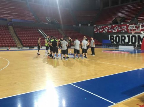 Άρης: Με Τζόουνς και ΜακΓκί απέναντι στην Ντιναμό