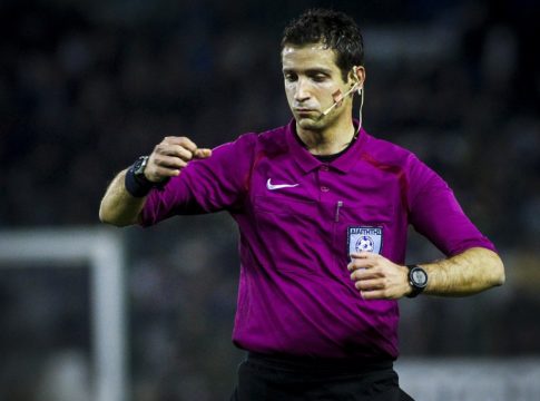 Της ΕΠΣ Μπέου, ο διαιτητής στη Νέα Σμύρνη 