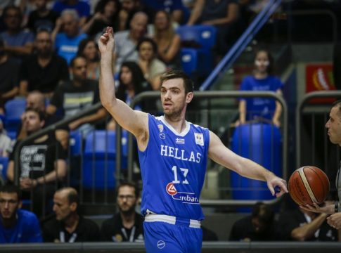 Πρόβλημα της τελευταίας στιγμής με Μάντζαρη
