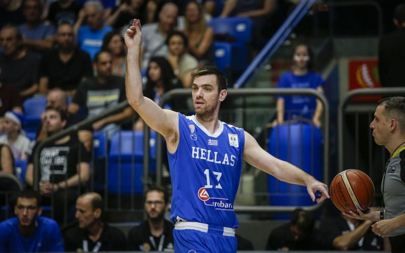 Πρόβλημα της τελευταίας στιγμής με Μάντζαρη