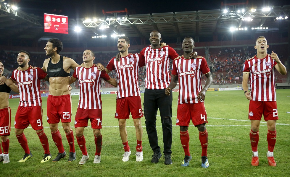 Αποθέωση για τους Ερυθρόλευκους (vids)