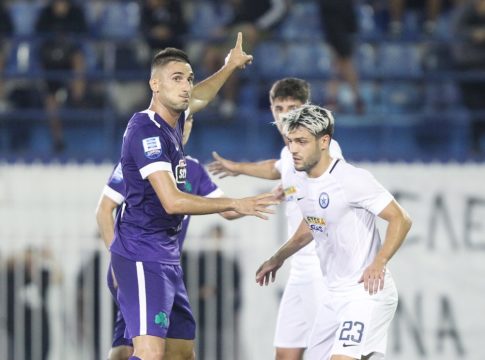 Αποστολή με Μακέντα, εκτός ο Μουνιέ