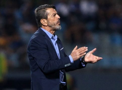 Πετράκης : «Ώριμη εμφάνιση, κερδίσαμε μια καλή ομάδα»