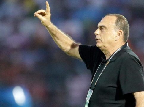 Πρόεδρος τεχνοκράτης και «υψηλού κύρους» – Σε ρόλο CEO ο Αβραάμ Γκραντ