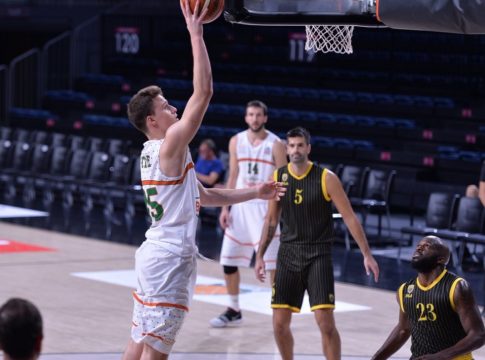 «Βασίλισσα» στην Πόλη η ΑΕΚ