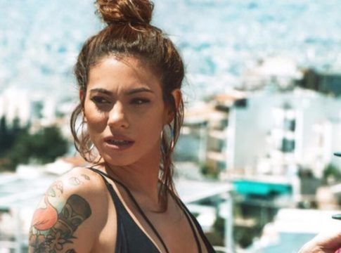 Βαλαβάνη: Δεν μας εντυπωσίασε μόνο το μαγιό αλλά…για μέτρα κι εσύ τα τατουάζ της