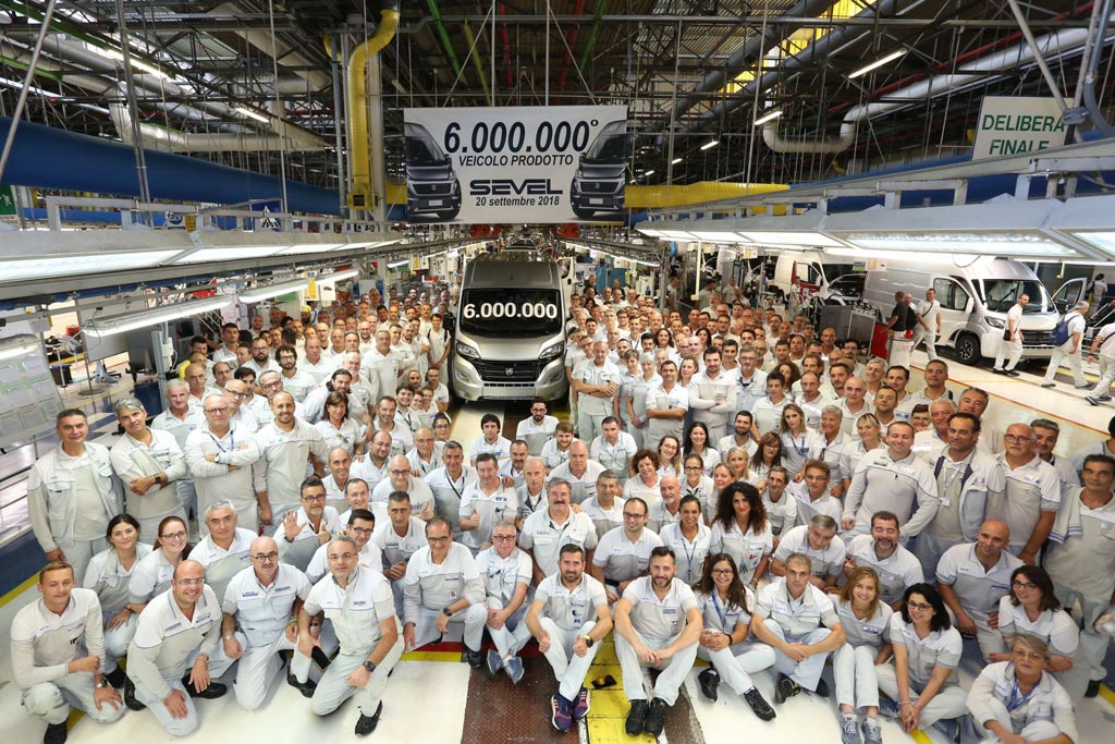 Έξι εκατομμύρια οχήματα για το εργοστάσιο του Sevel