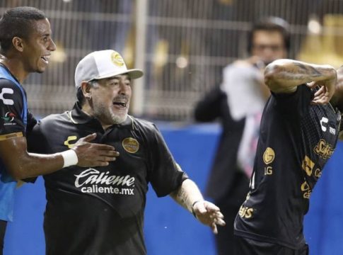 Με τεσσάρα ξεκίνησε ο Μαραντόνα στην Ντοράντος (vids)