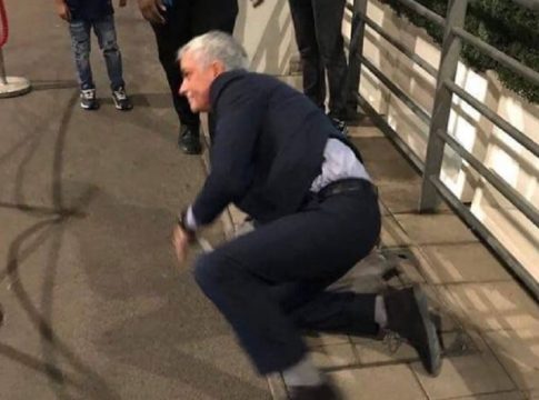 Η τούμπα του Μουρίνιο στο Γουέμπλεϊ (vid)