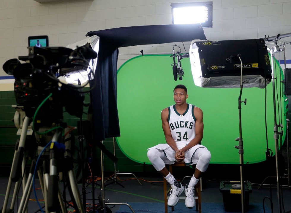 Η media day των Μπακς του Γιάννη Αντετοκούνμπο (vid)