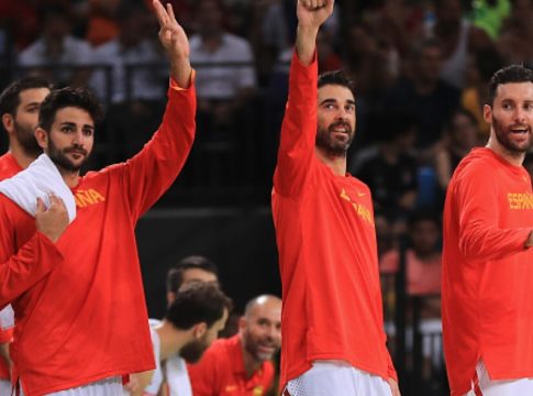 Μεγαλείο: Stading ovation στον Ναβάρο από το κοινό της Μαδρίτης! (vids)
