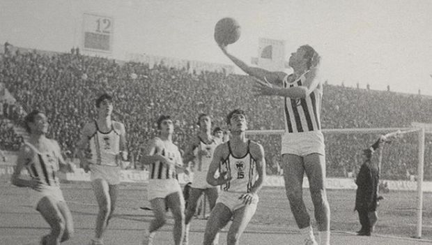 Όταν στην Τούμπα έπαιζαν μπάσκετ! (pic)