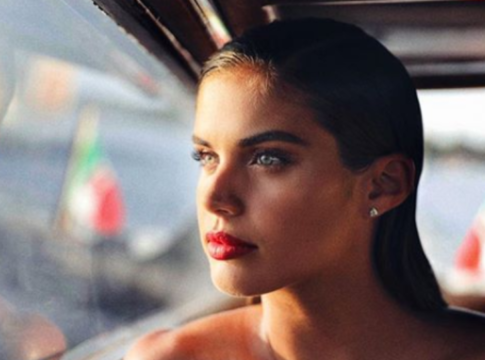 Κατέκτησε τη Βενετία η Σάρα Σαμπάιο (pics)