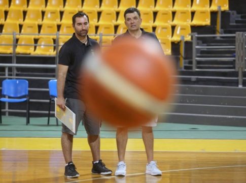 Καμπερίδης : «Να είμαστε 110% συγκεντρωμένοι με την Ντιναμό»