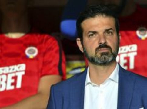 Αντρέα Στραματσόνι: Τον θέλει ισπανική ομάδα