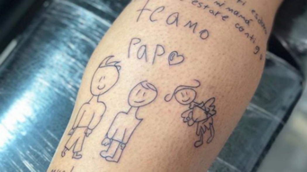 Το συγκινητικό τατουάζ κίπερ που έχασε τη γυναίκα του από την επάρατη νόσο! (pic, vid)