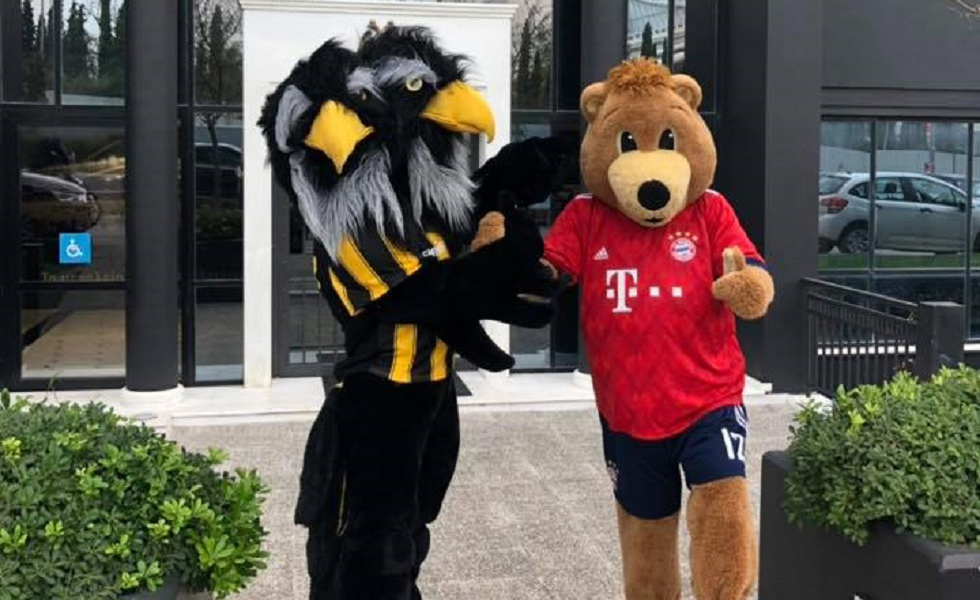 ΑΕΚ – Μπάγερν Μονάχου: Το ματς ξεκίνησε από τις… μασκόκ (pic)