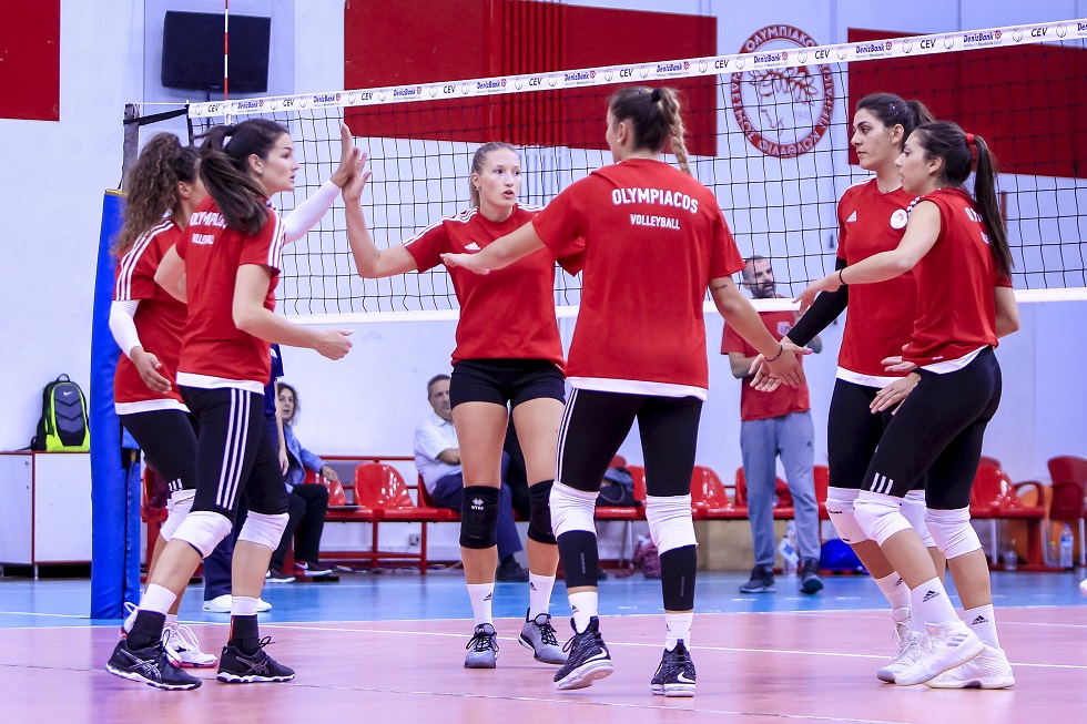 Νέα δυνατά τεστ για τη γυναικεία ομάδα του Ολυμπιακού