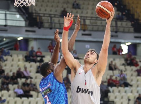 Το πρώτο καλάθι της χρονιάς στον Ολυμπιακό (vid)