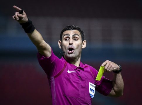 Μπαίνει στο «ψυγείο» ο Κομίνης