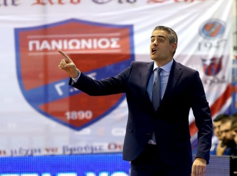 Καστρίτης: «Ψυχοβγαλτικό παιχνίδι…»