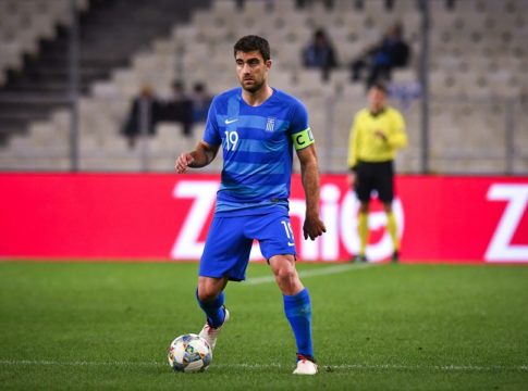 Παπασταθόπουλος : «Κρατάμε μόνο τη νίκη, πρέπει να βελτιωθούμε»