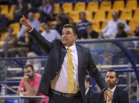 Αγγέλου: «Αναλαμβάνω την ευθύνη, λυπάμαι για τον κόσμο»