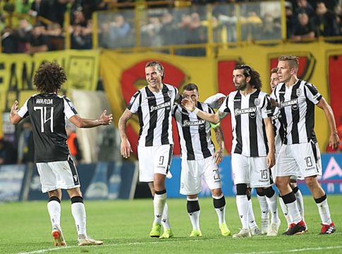 Το εκτός έδρας εξπρές σφύριξε δις!