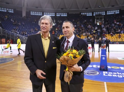 Τίμησε Μπλατ και Βεζένκοφ ο Αρης (pics)
