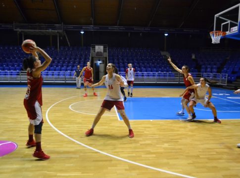 Ετοιμες οι Ερυθρόλευκες για τη μάχη με τη Σοπρόν (pics)