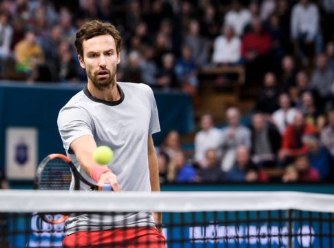 Στοκχόλμη: Με Γκούλμπις στον τελικό ο Τσιτσιπάς!