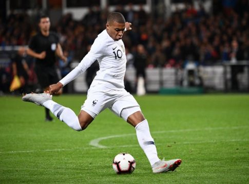 Μπαπέ: Ο πρώτος κάτω των 20 που βάζει 10 γκολ για την Γαλλία