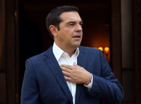 Τη μελέτη της Ανεξάρτητης Επιτροπής για τη Διαχείριση Πυρκαγιών παρέλαβε ο Αλέξης Τσίπρας,