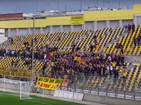 Της Σιών σύλλογος, Βάνα Μπάρμπα-Κολτσίδας και δοσίλογος