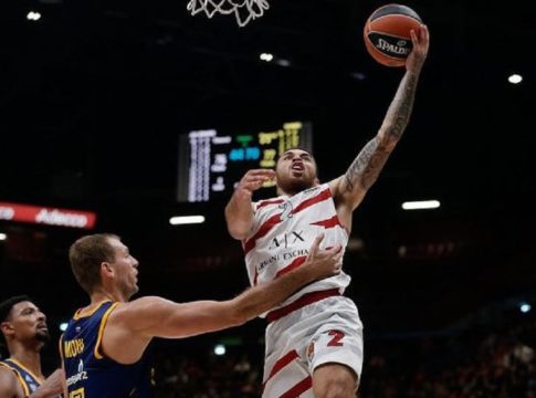 Το one-man show του Μάικ Τζέιμς κόντρα στην Χίμκι (vid)