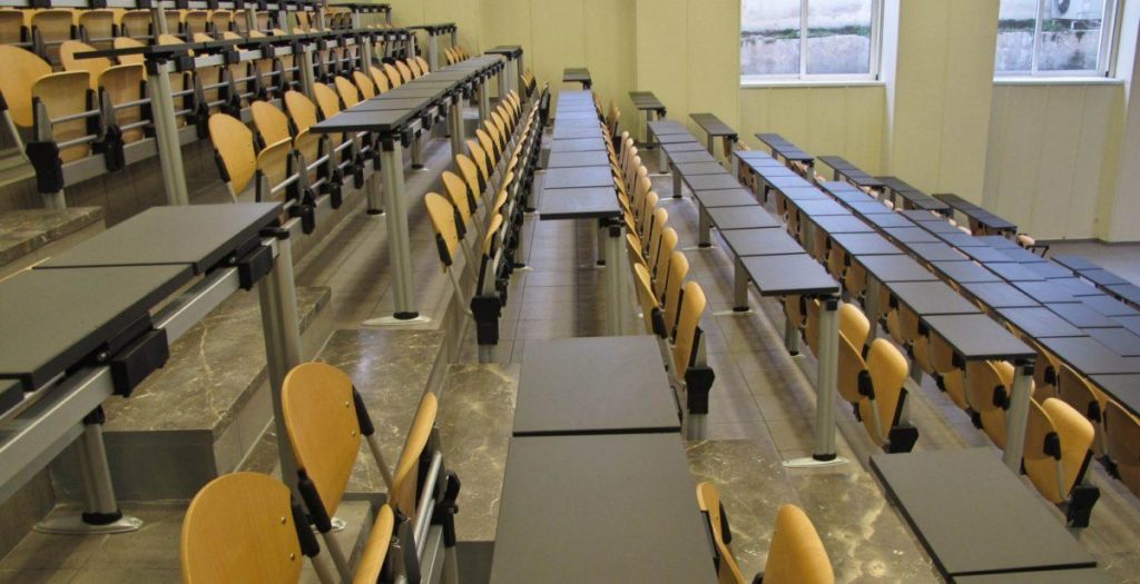 ΤΕΙ Σερρών: Οι ανατριχιαστικοί διάλογοι του καθηγητή με τις φοιτήτριες του