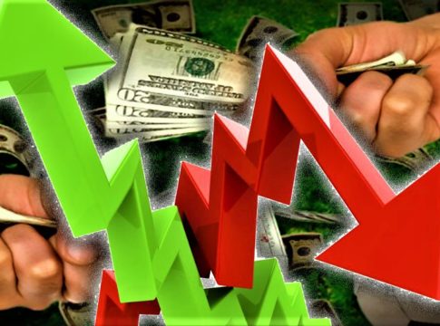 Και με τη βοήθεια του… κοινού