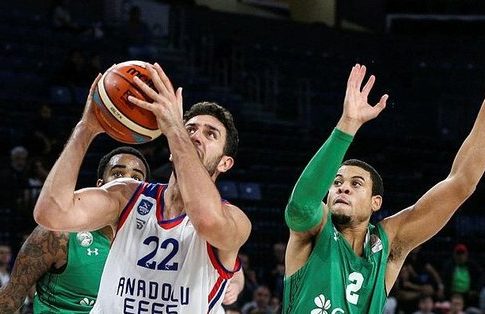 «Ρεσιτάλ» Μίσιτς και δύσκολη νίκη για την Εφές