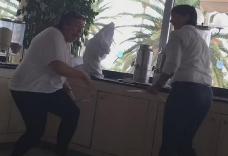 Η φάρσα που άφησε εποχή: Η υπάλληλος το θυμάται ακόμα (vid)