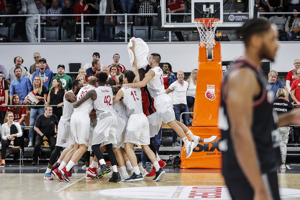 Επικό buzzer beater από τα 10 μέτρα και… τέζα η Μπάμπεργκ του Ζήση! (vid)