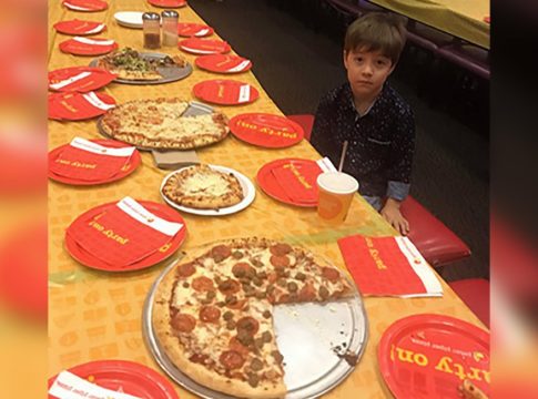 Η μοναξιά του πιτσιρικά