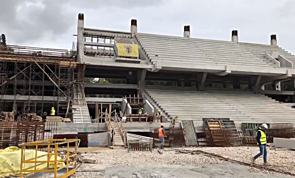 Αγιά Σοφιά: Ενώνονται τα πέταλα του γηπέδου (vids)