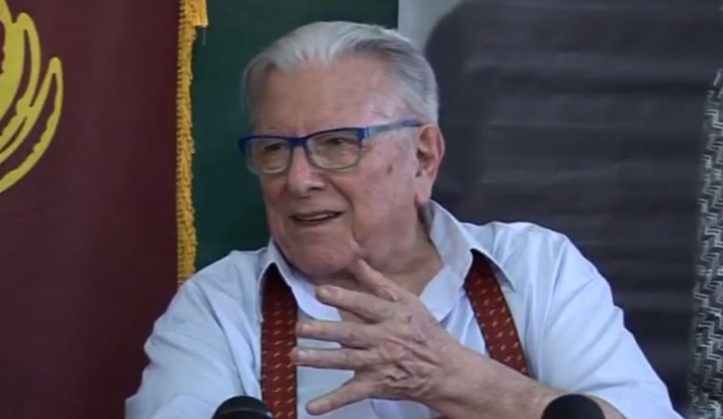 Αποκάλυψη Βουτσά για γνωστό ηθοποιό: Με ποιο τρόπο έβγαλε «εκατομμύρια» (vid)