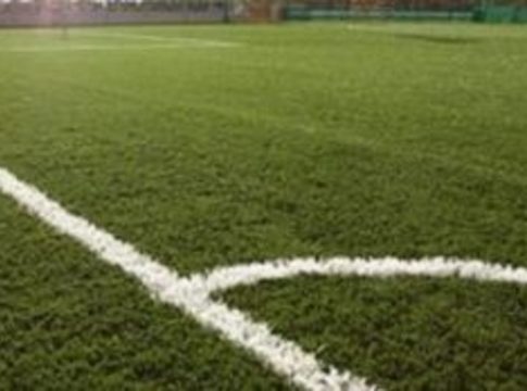 Αδιανόητο: Τηρήθηκε ενός λεπτού σιγή σε αγώνες στην Ιρλανδία για παίκτη που τελικά είναι ζωντανός